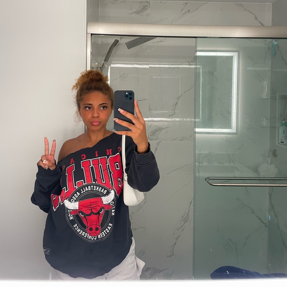 Chicago Bulls Off-Shoulder Sweater
